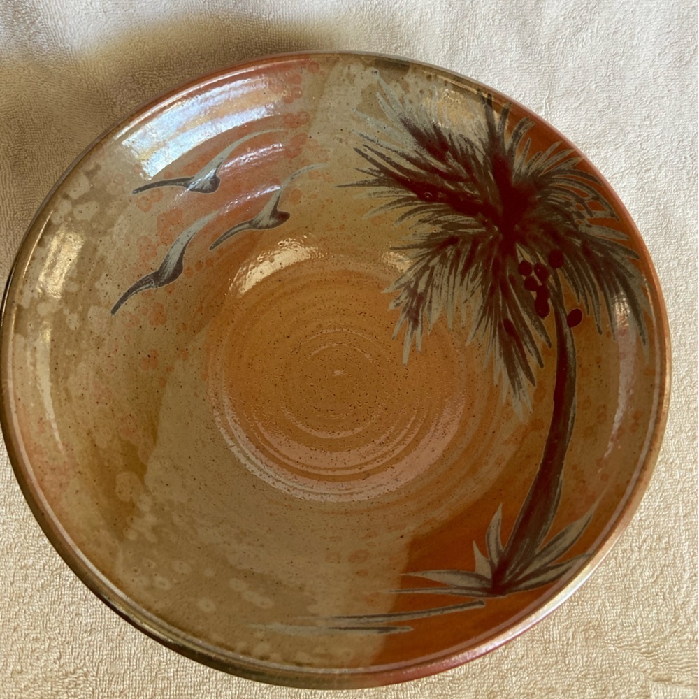 Studio Pottery Large Hand Thrown Bowl Tropical Palm Trees Bird Mixing Decor - Picture 2 of 10
